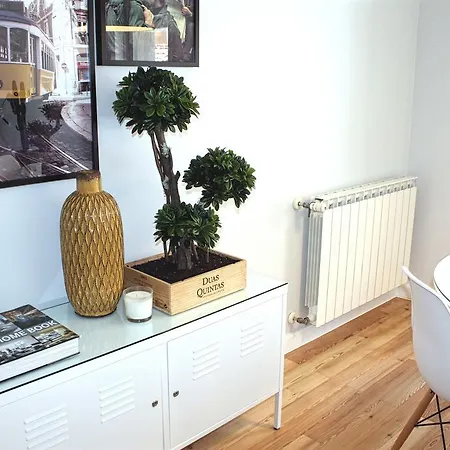 Baixa Charming Apt. | Rosa 59 Апартаменти